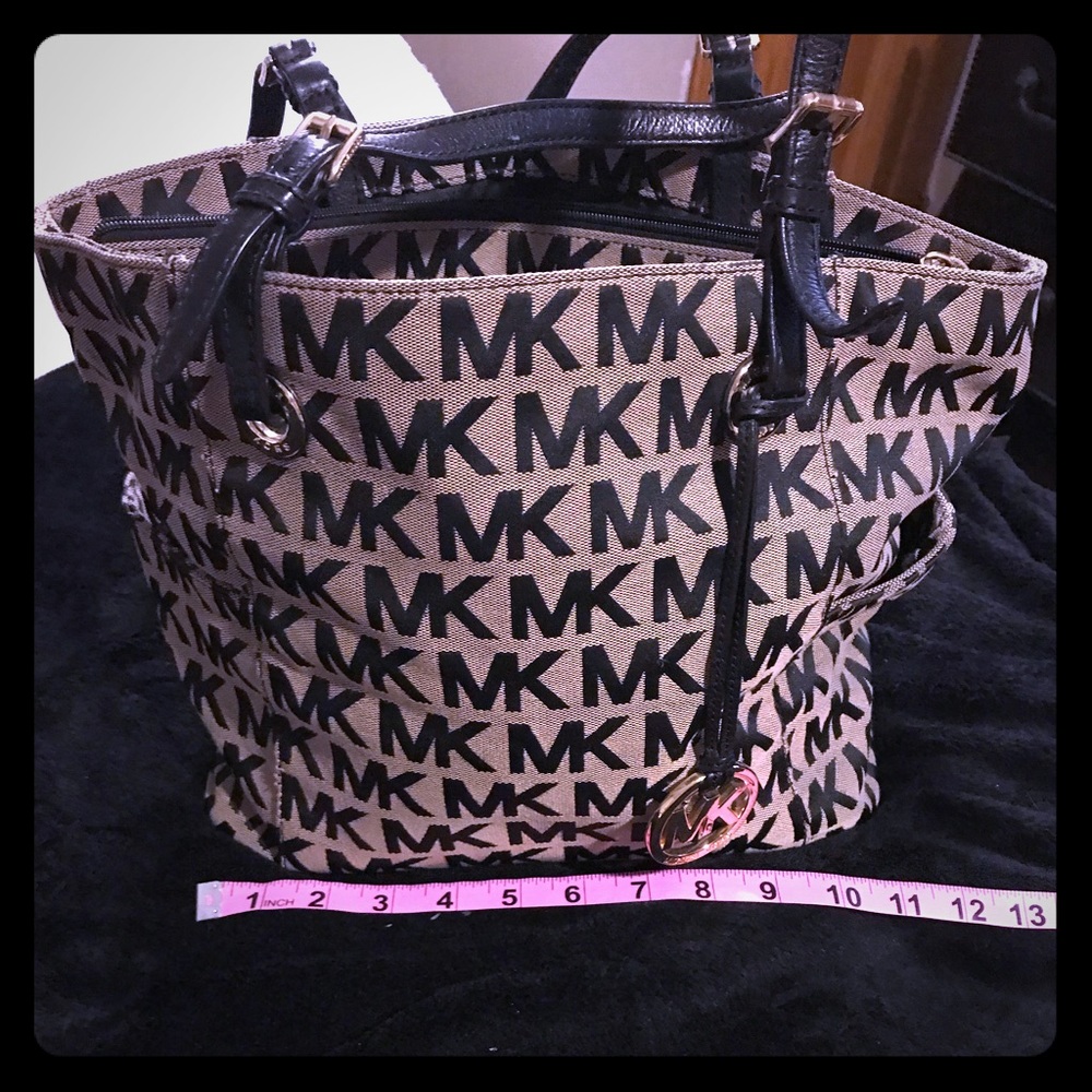 Michael Kors monogram shoulder bag